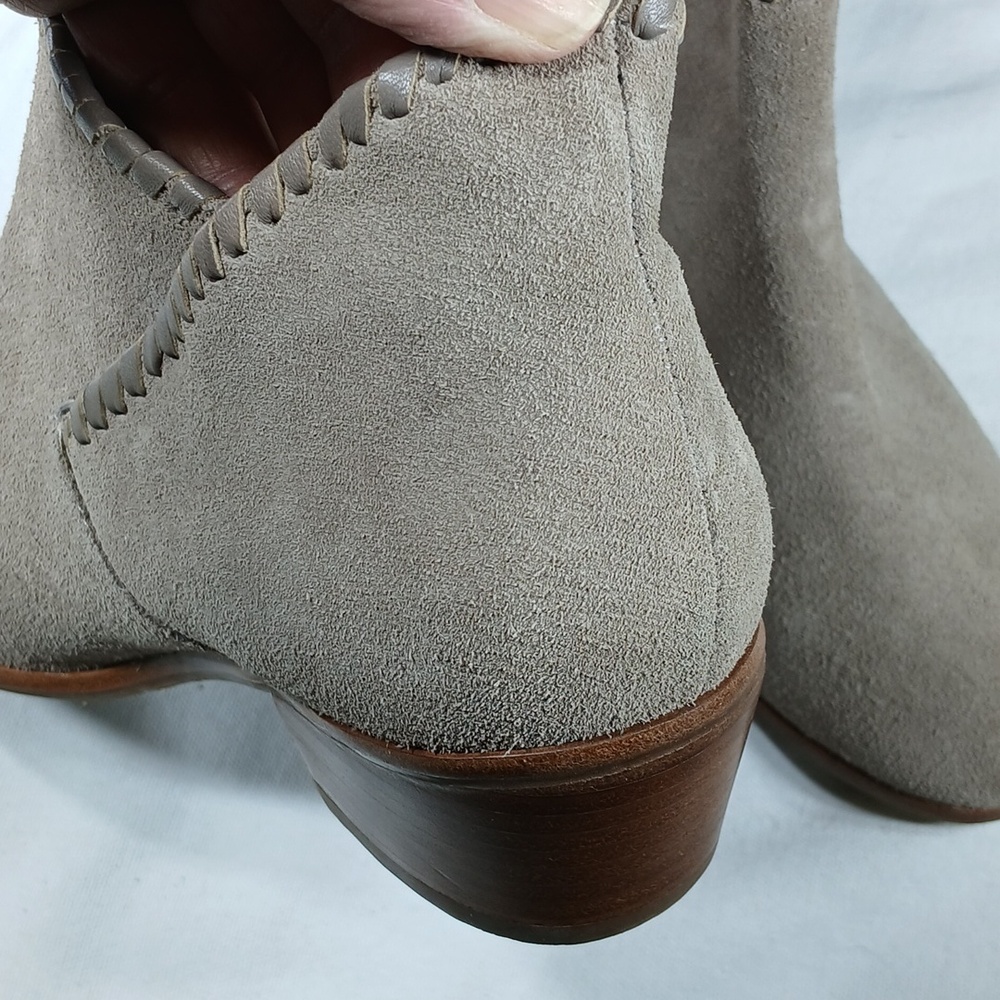 Jack Rogers Suede Womens Cutout Low Heel Ankle Boots in Taupe Leather size 8 - Picture 7 of 9